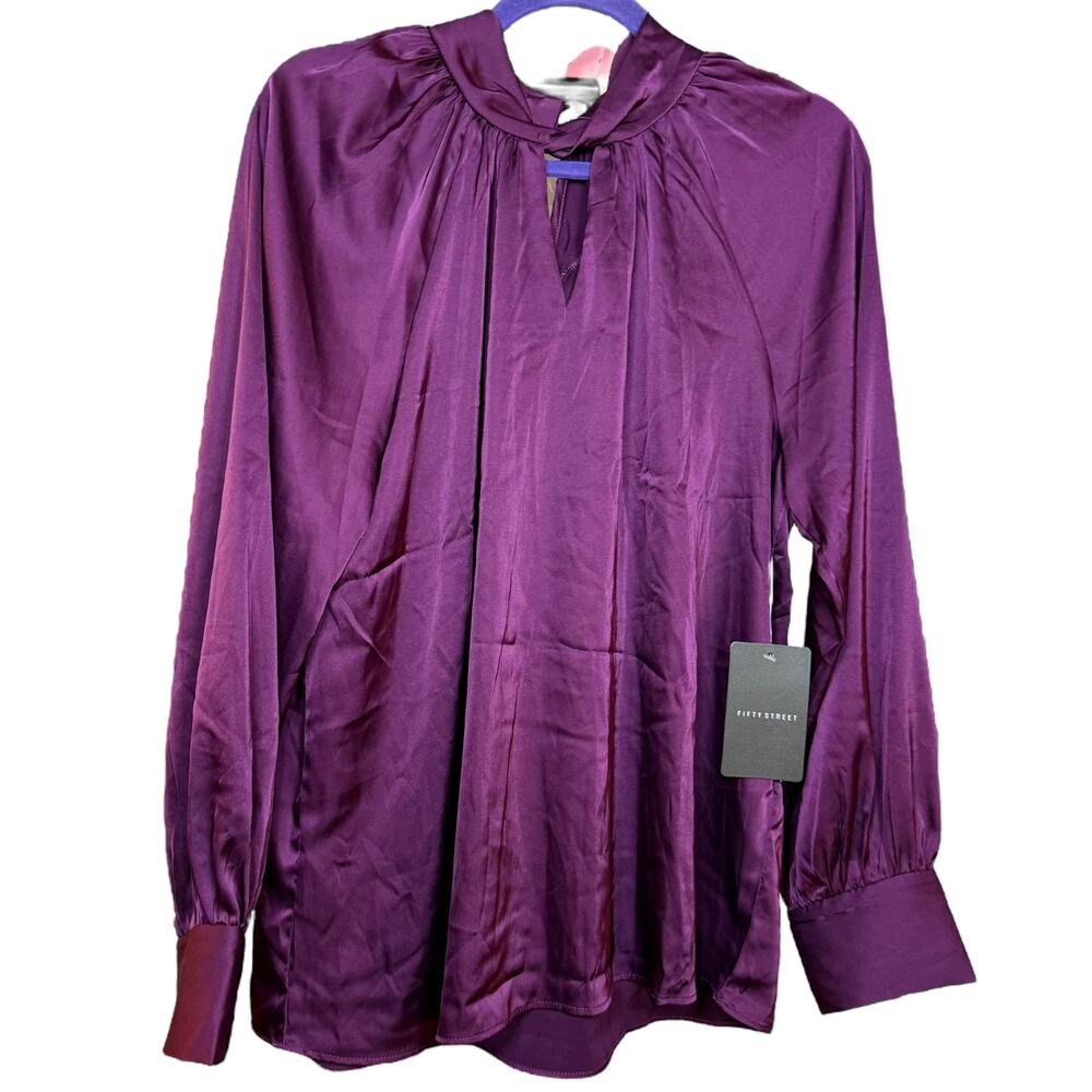 NWT Fifty Street Purple silky‎ feeling long sleeve high neck blouse Size Large